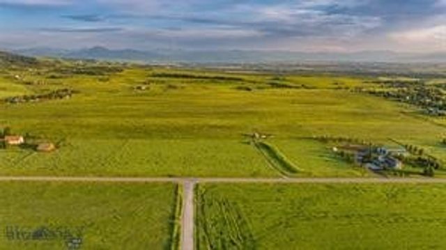 555 Glory Lane, Bozeman, MT 59715