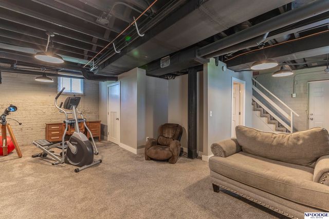 2624 N 67th Street, Omaha, NE 68104