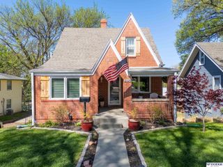 2624 N 67th Street, Omaha, NE 68104