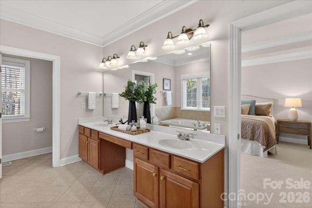 8202 Denholme Drive, Waxhaw, NC 28173