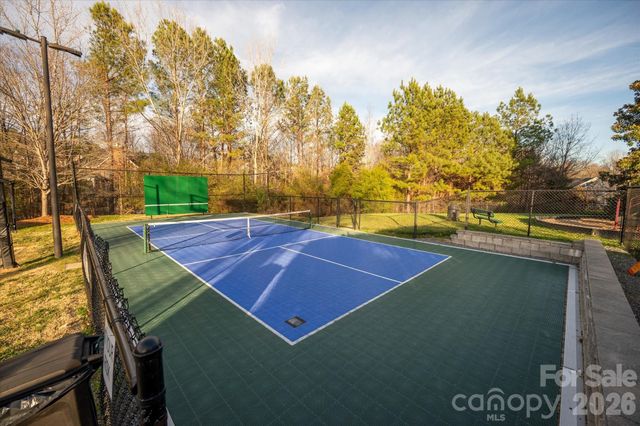 8202 Denholme Drive, Waxhaw, NC 28173