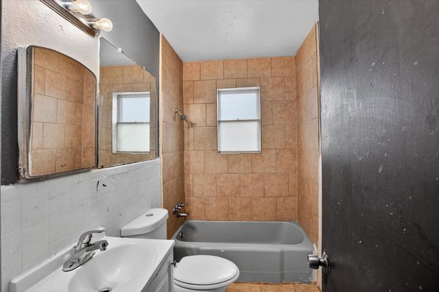 7224 Greenlee Street, Fort Worth, TX 76112
