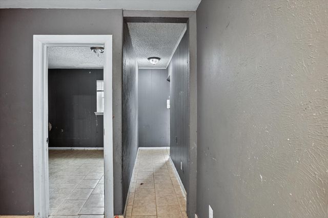 7224 Greenlee Street, Fort Worth, TX 76112