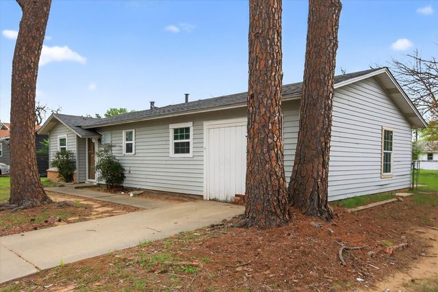 7224 Greenlee Street, Fort Worth, TX 76112