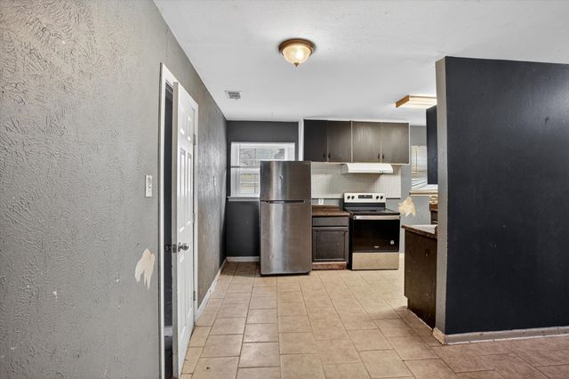7224 Greenlee Street, Fort Worth, TX 76112