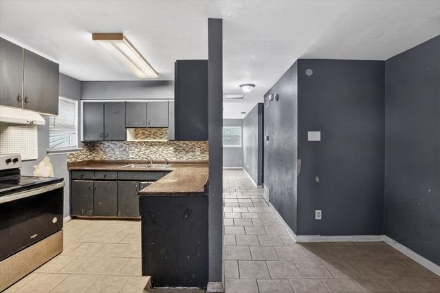 7224 Greenlee Street, Fort Worth, TX 76112