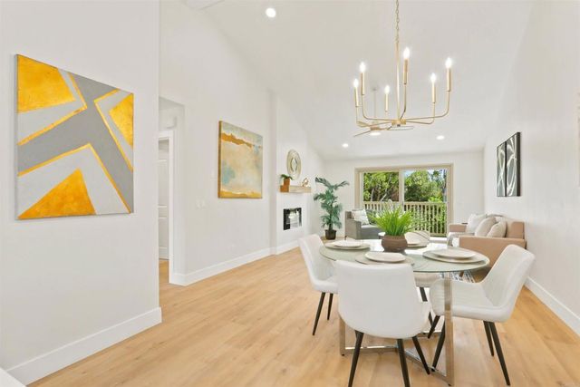 1976 Fairlee Drive, Encinitas, CA 92024