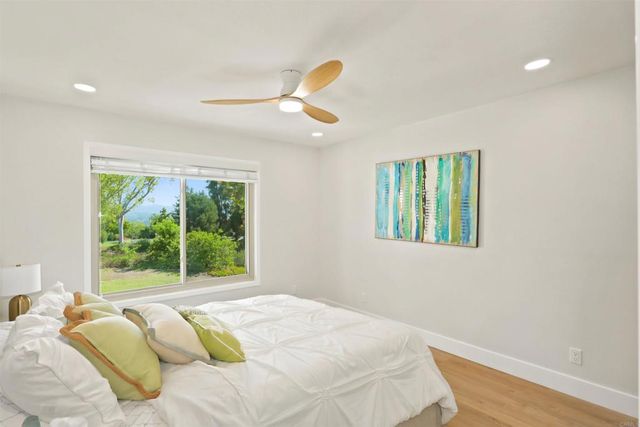 1976 Fairlee Drive, Encinitas, CA 92024