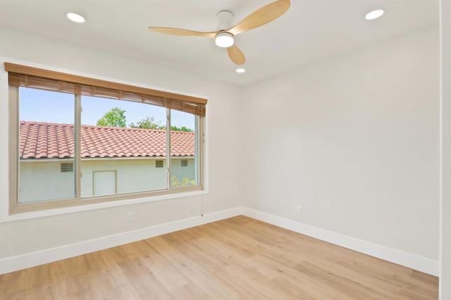 1976 Fairlee Drive, Encinitas, CA 92024