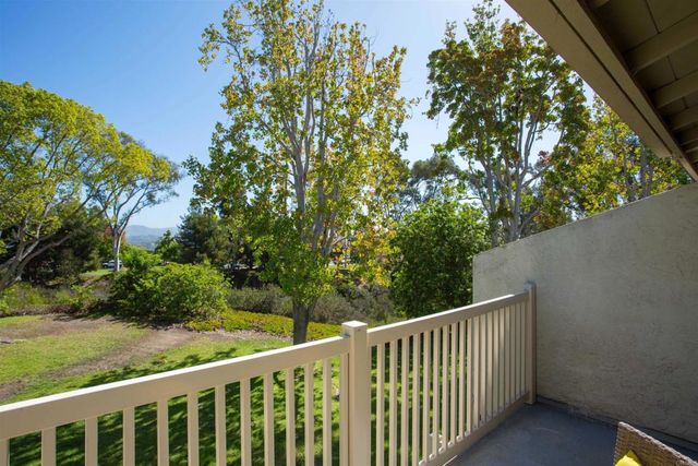 1976 Fairlee Drive, Encinitas, CA 92024