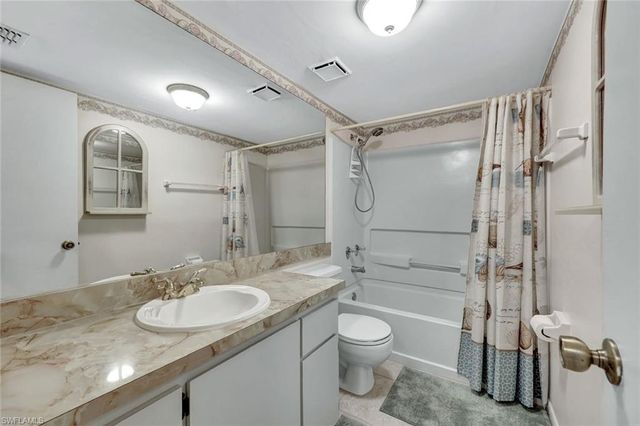 4150 Looking Glass LN # 5, Naples, FL 34112