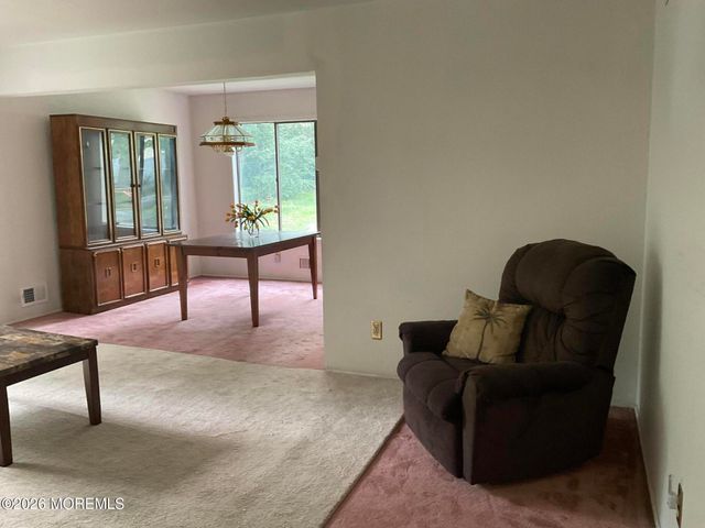 7 Winchester Drive, Jackson, NJ 08527