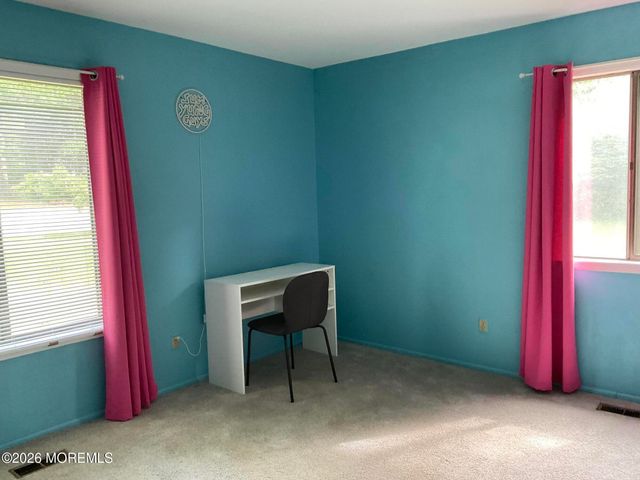 7 Winchester Drive, Jackson, NJ 08527