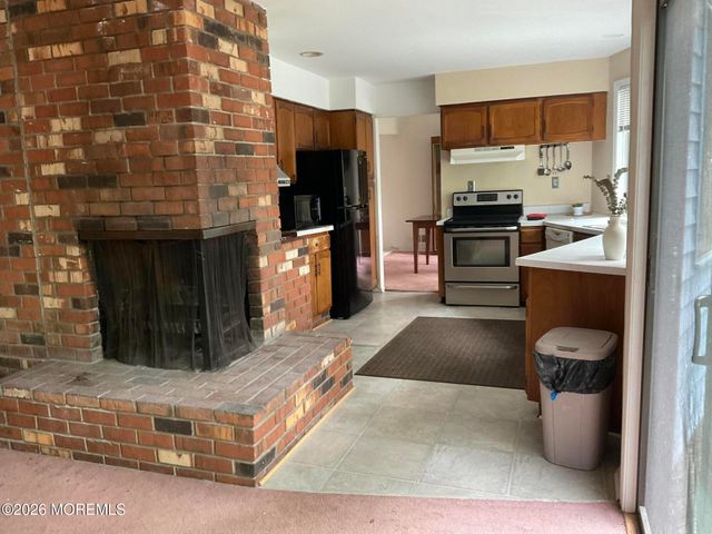 7 Winchester Drive, Jackson, NJ 08527