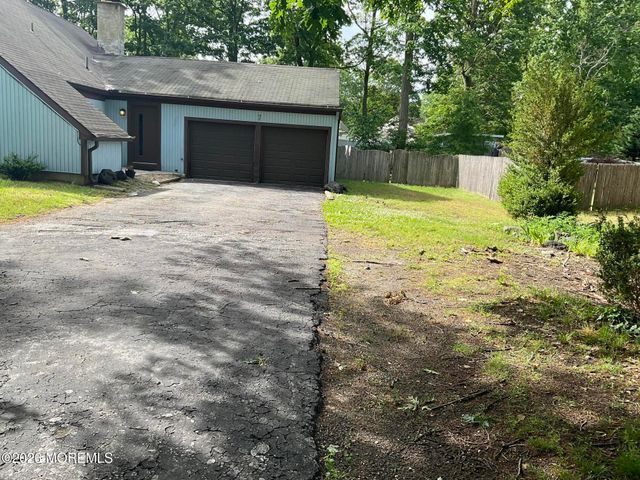 7 Winchester Drive, Jackson, NJ 08527
