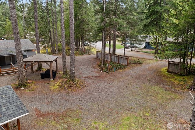 21 N Buckhorn Court, Hoodsport, WA 98548