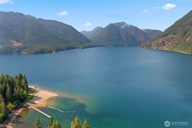 21 N Buckhorn Court, Hoodsport, WA 98548