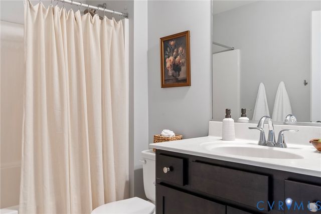 14420 Michaux Village Dr, Midlothian, VA 23113