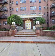 17040 Highland Avenue 106, Jamaica Estates, NY 11432