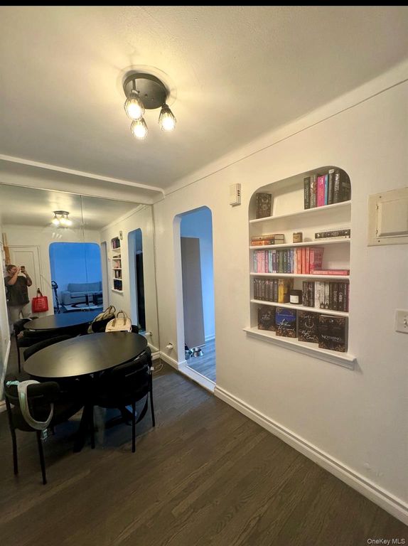 17040 Highland Avenue 106, Jamaica Estates, NY 11432 — photo 3