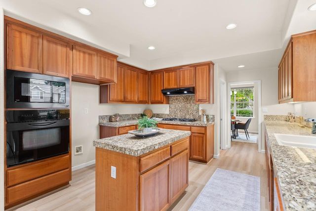 2408 Victor Ct, Tracy, CA 95304
