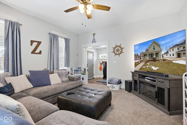 307 S Market Street, Thorntown, IN 46071