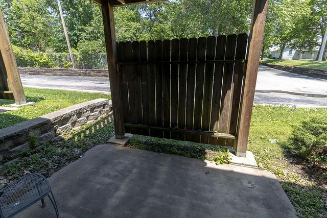 105 N GARTH AVE 09, Columbia, MO 65203