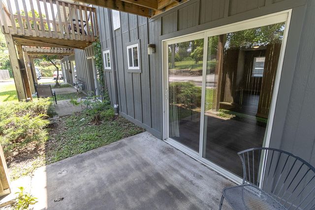 105 N GARTH AVE 09, Columbia, MO 65203