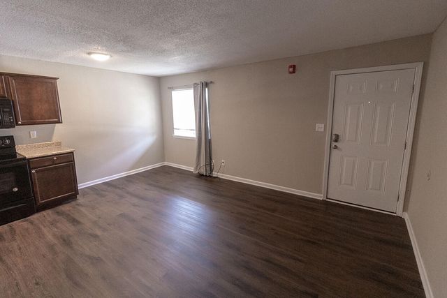 105 N GARTH AVE 09, Columbia, MO 65203