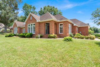 213 Ashebrooke Ln, Clarksville, TN 37043