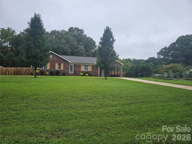 11001 S Hampton Drive, Mint Hill, NC 28227