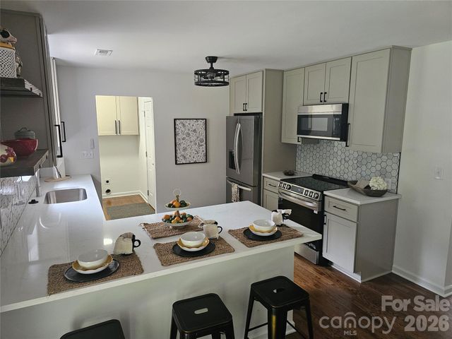 11001 S Hampton Drive, Mint Hill, NC 28227