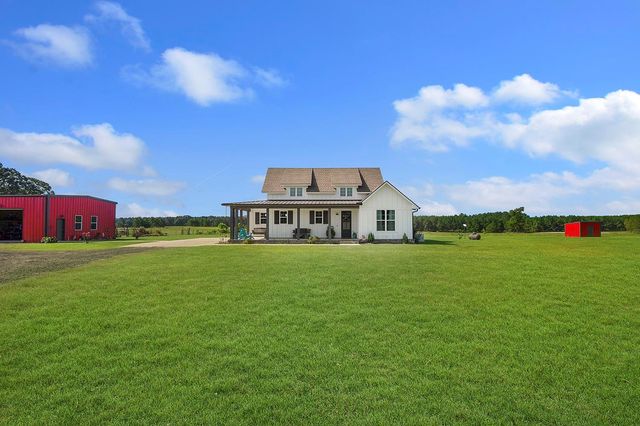 224 James King Rd, Zavalla, TX 75980