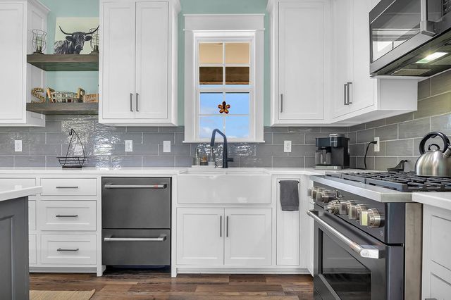 224 James King Rd, Zavalla, TX 75980