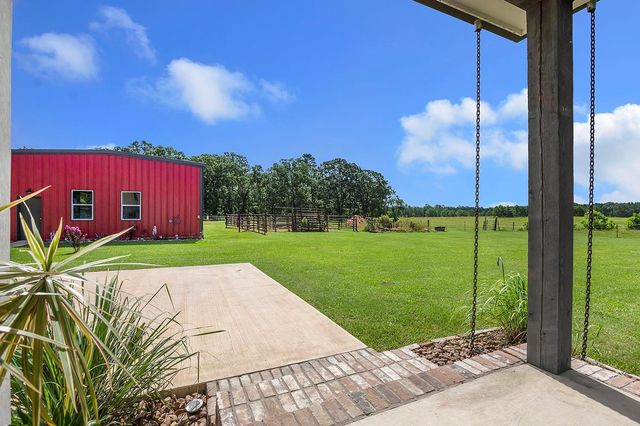 224 James King Rd, Zavalla, TX 75980