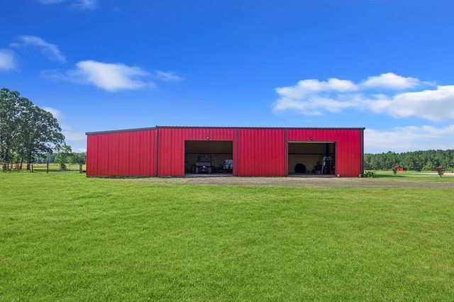 224 James King Rd, Zavalla, TX 75980