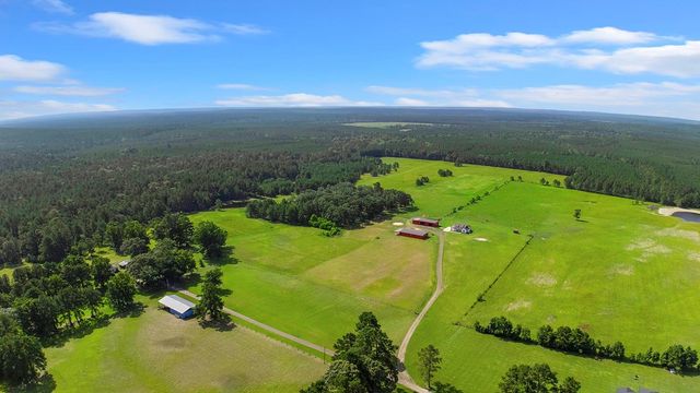 224 James King Rd, Zavalla, TX 75980