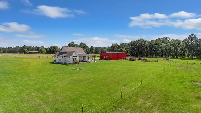 224 James King Rd, Zavalla, TX 75980