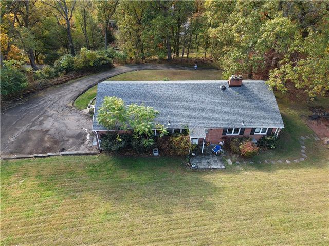 1260 Fox Chapel Rd, Fox Chapel, PA 15238