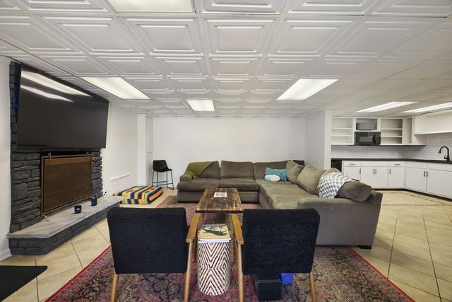 436 Foothill Dr, Nashville, TN 37217