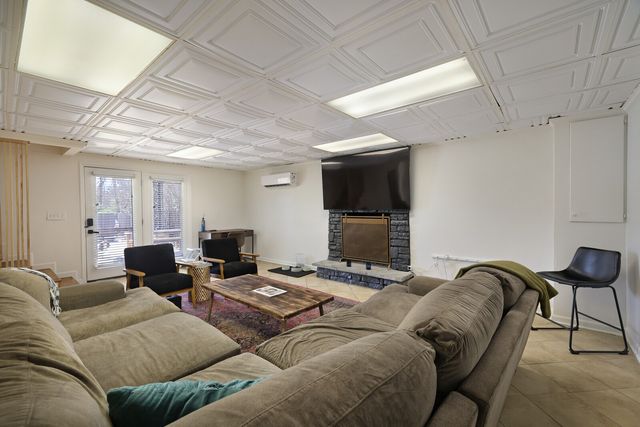436 Foothill Dr, Nashville, TN 37217