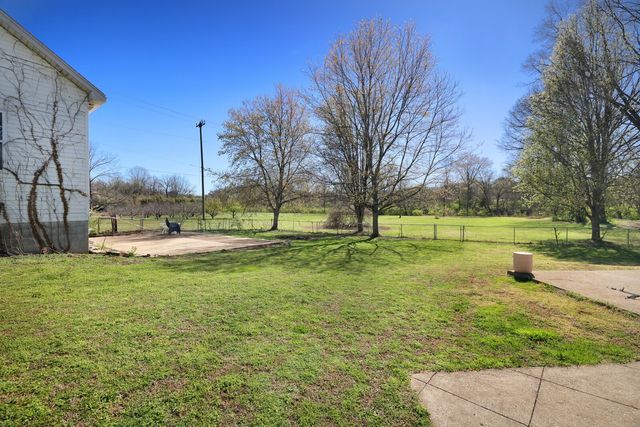 436 Foothill Dr, Nashville, TN 37217
