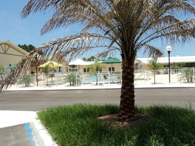 813 S GREEN CIRCLE, Venice, FL 34285