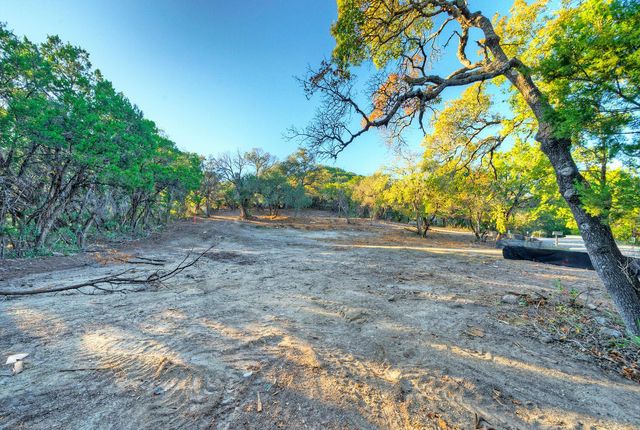 18303 W Rim DR, Jonestown, TX 78645