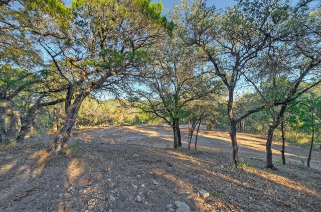 18303 W Rim DR, Jonestown, TX 78645