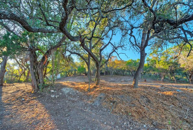 18303 W Rim DR, Jonestown, TX 78645