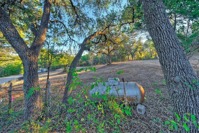 18303 W Rim DR, Jonestown, TX 78645