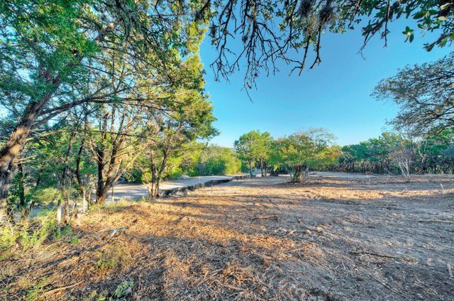 18303 W Rim DR, Jonestown, TX 78645