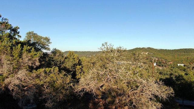 18303 W Rim DR, Jonestown, TX 78645