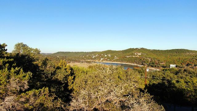 18303 W Rim DR, Jonestown, TX 78645